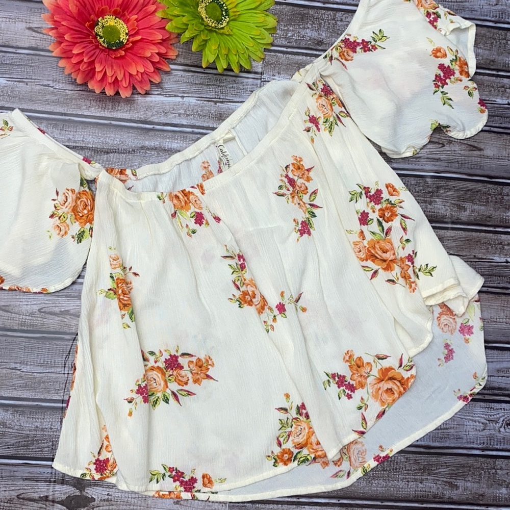 ❤️ off the shoulder top